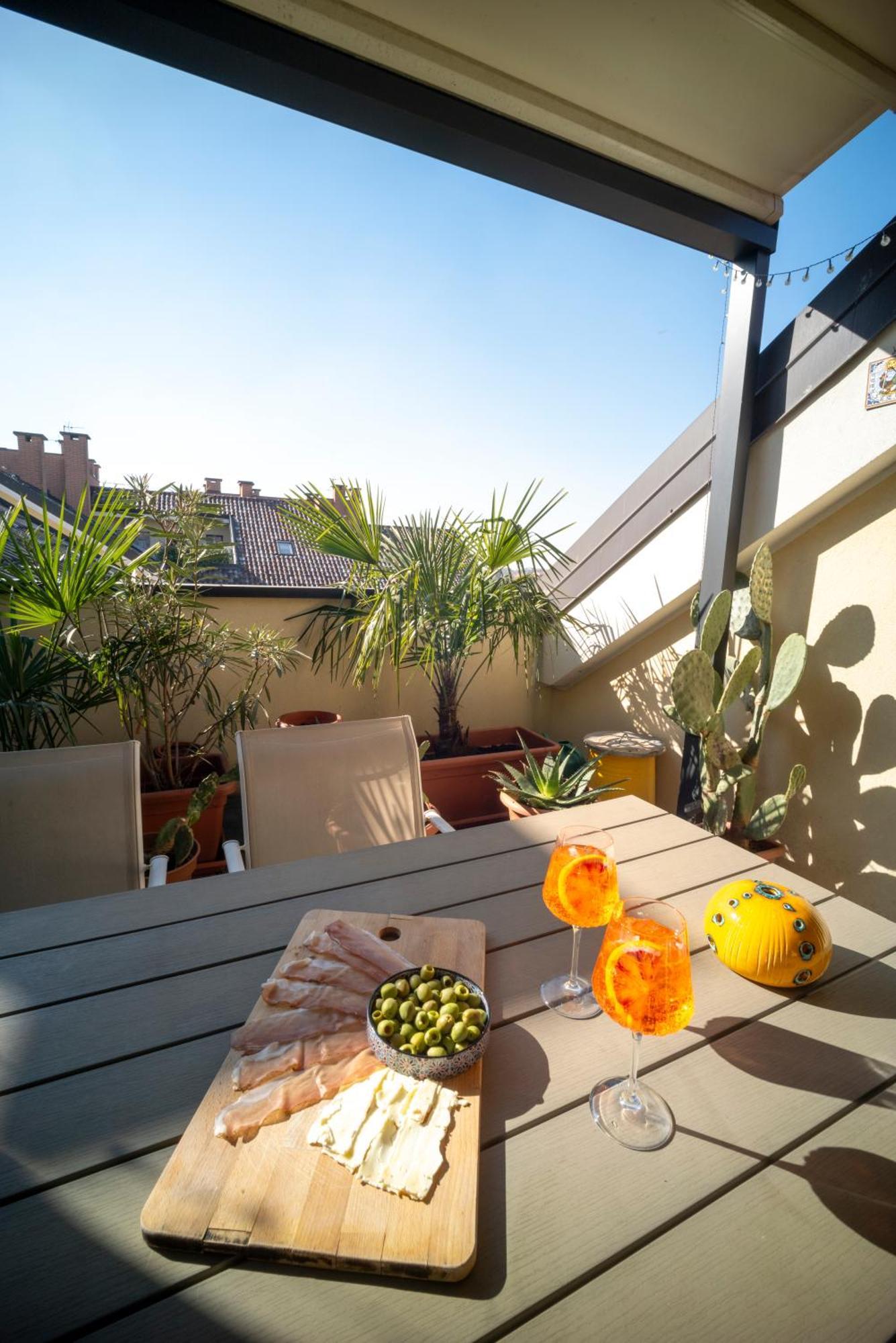 Flat With Terrace Close To Forum And Milanofiori Metro Assago Exterior photo